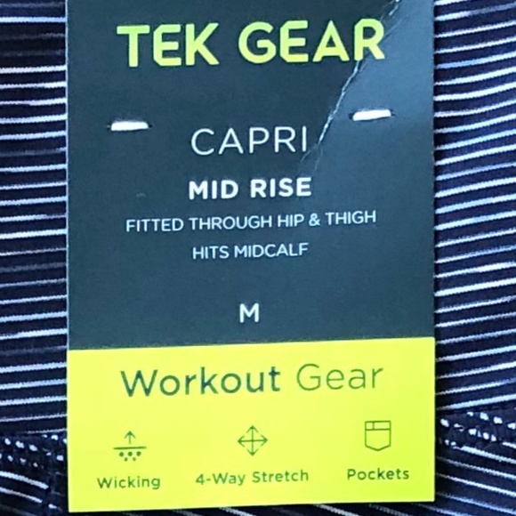 Side Pocket Midrise Performance Capri Leggings - Picture 4 of 4